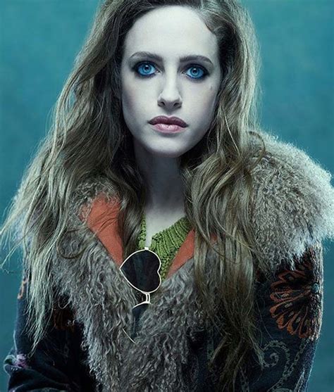 Mr Robot Darlene Fur Coat | Carly Chaikin - Hleatherjackets