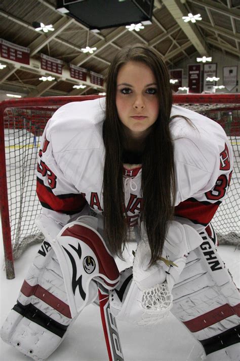 Bellamy, Maschmeyer Impress in Net for Women's Hockey | Sports | The Harvard Crimson