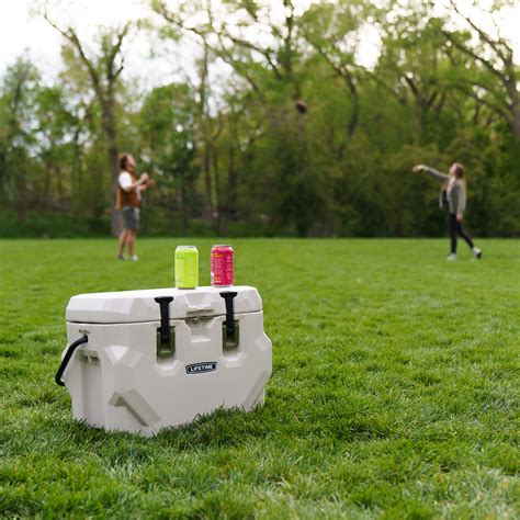 Lifetime 28 Quart High Performance Cooler