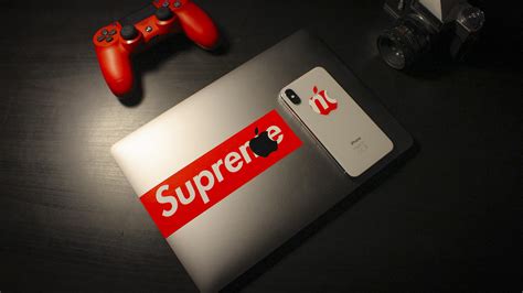 [ART] I surgeried a supreme sticker on my laptop : r/streetwear