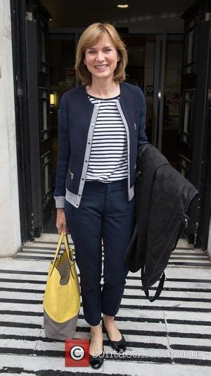 fiona bruce style - Google Search | Fiona bruce, City chic fashion ...