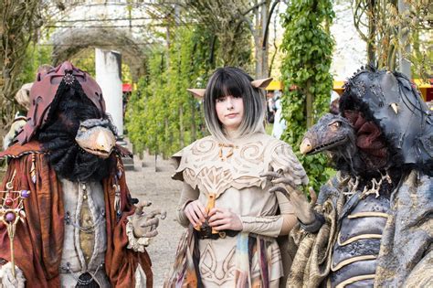 Skeksis and Jen from The Dark Crystal. Costumes made by Fairy-Tailor