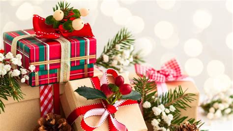 Christmas Presents Wallpapers - Top Free Christmas Presents Backgrounds ...