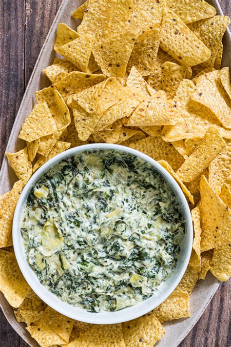 What chips go with spinach artichoke dip? [2022] | QAQooking.wiki