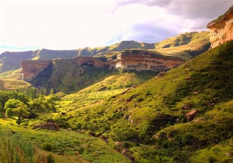 Transfers from OR Tambo Airport to Clarens, Golden Gate National Park