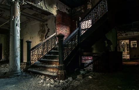 Eerie pictures of Abandoned hospitals in the US - Irish Mirror Online