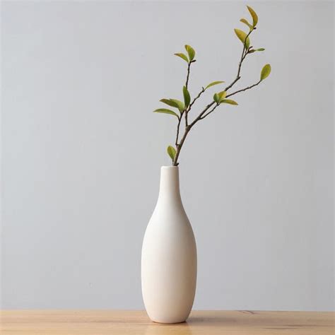 Minimalist Ceramic Vase | Planters - Small Space Therapy Online Store | White ceramic vases ...