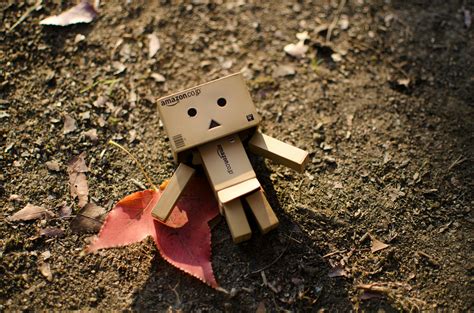 Brown Cardboard Robot Artwork · Free Stock Photo