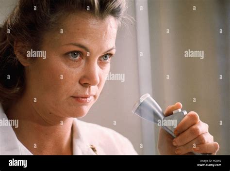 ONE FLEW OVER THE CUCKOO'S NEST, Louise Fletcher, 1975 Stock Photo - Alamy