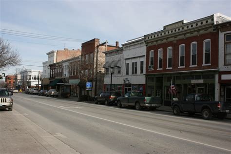 Boonville, MO : Main Street Boonville, 300 bloock photo, picture, image (Missouri) at city-data.com