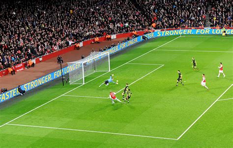 228 | Recalling Thierry Henry's final Arsenal goal | Feature | News ...