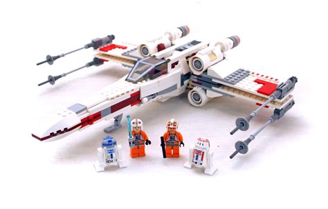 X-wing Starfighter - LEGO set #9493-1 (Building Sets > Star Wars)