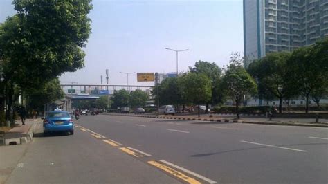 10:55 Jalan MT Haryono Jakarta Lengang - Wartakotalive.com