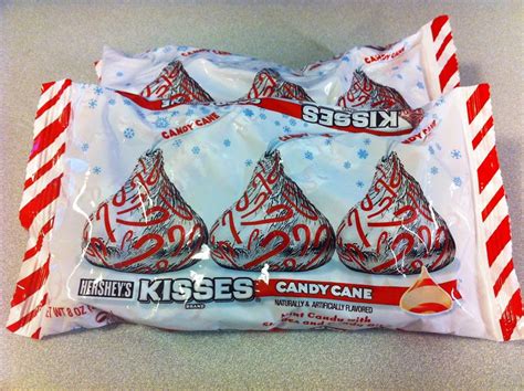 Obsessed 2.0: Hershey's Candy Cane Kisses - Ahu Eats