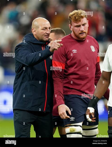 England head coach Steve Borthwick with Ollie Chessum before the Rugby World Cup 2023 bronze ...