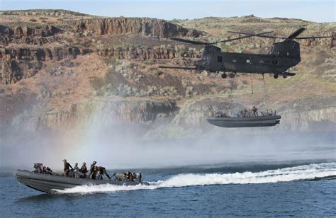 Photo : SBT-12 RHIBs