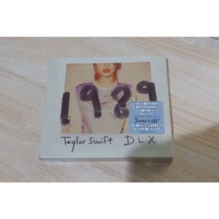 Jual Taylor Swift 1989 Original Deluxe CD Album + polaroid Taylor Swift (2nd) | Shopee Indonesia