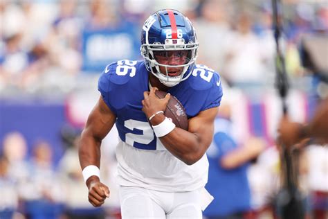 Giants’ Saquon Barkley had some powerful words after his torn ACL - Sports with Balls