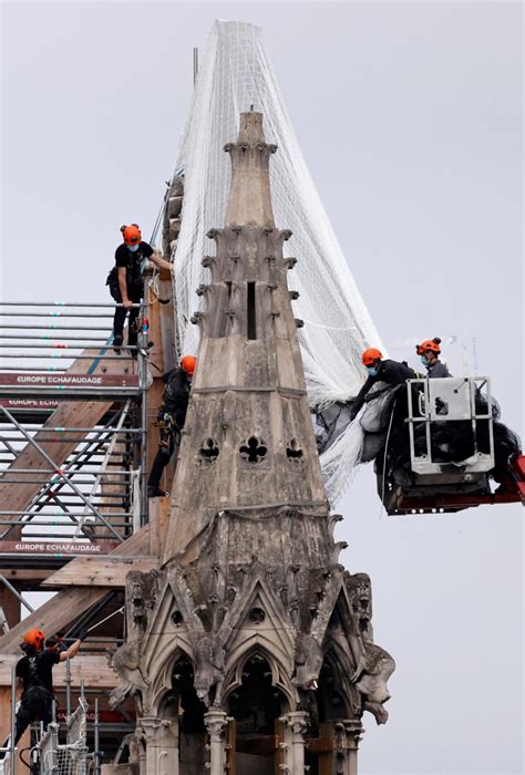 Notre-Dame cathedral restoration - UNIAN Photoreport