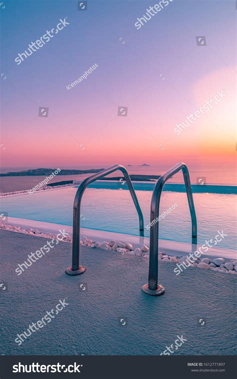 1,167 Infinity Pool Dusk Images, Stock Photos & Vectors | Shutterstock