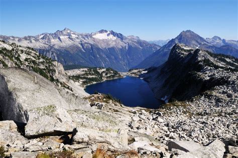 12 Great Hikes in North Cascades National Park – Earth Trekkers