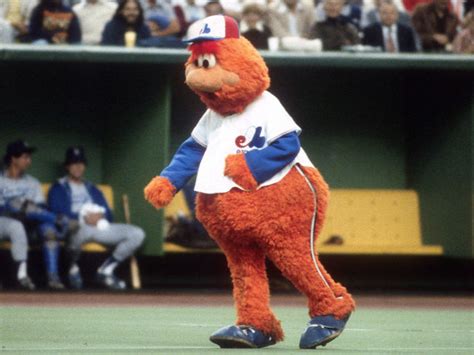 Montreal Canadiens Mascot Youppi : Youppi Celebrates 40th Birthday At ...