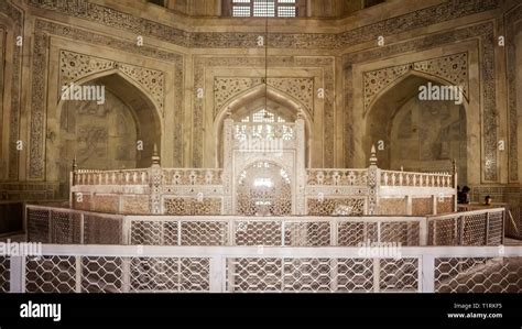 Taj Mahal, Agra, January 2019: Interior octagonal chambers of Taj Mahal ...