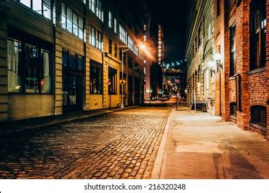 Alley Night Brooklyn New York Stock Photo 216320248 | Shutterstock