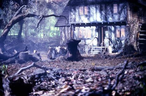 Hocus pocus the witches house and other filming locations – Artofit