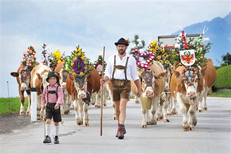 Le Tyrol et sa Fête de la Transhumance - Les Voyages de Micheline