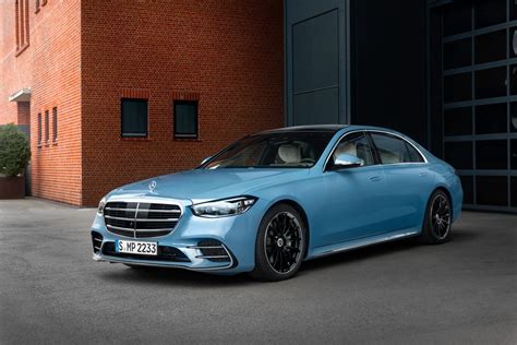 The new Mercedes-Benz S-Class stuns in Manufaktur China Blue - CNET