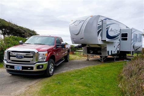 The Best Small 5th Wheel Trailers + Buying Guide - The Wayward Home