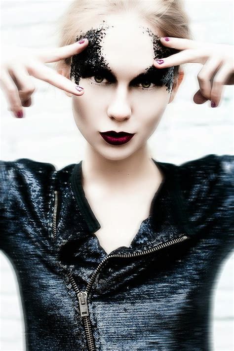 Black Swan makeUP