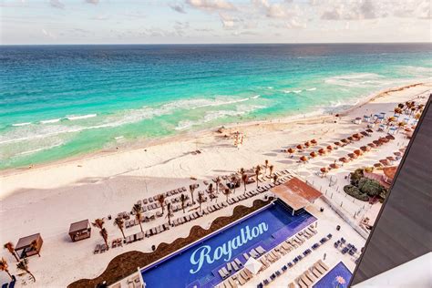 Royalton CHIC Cancun Resort and Spa | Modern Destination Weddings