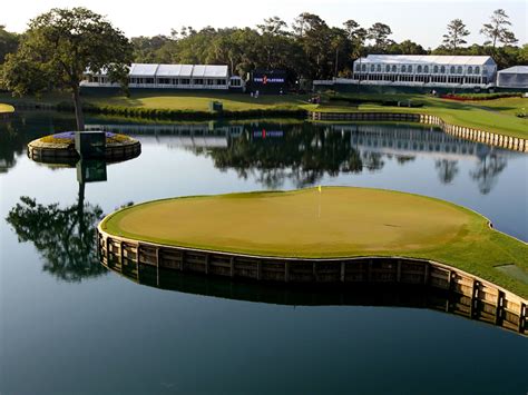 The 17th at TPC Sawgrass: Golf's Scariest Hole?