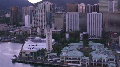 80 Aloha Tower Honolulu Hawaii Stock Video Footage - 4K and HD Video Clips | Shutterstock