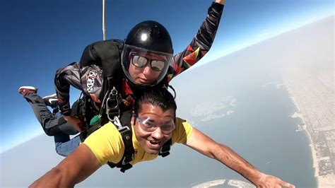 Skydive Dubai above the palm Jumeirah.... "Spread your Wings" - YouTube