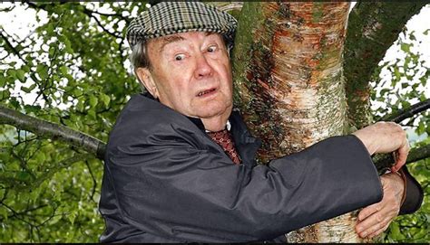 Last of the Summer Wine... Clegg up a tree! ( Peter Sallis ) (BBC) | Last of summer wine, Summer ...