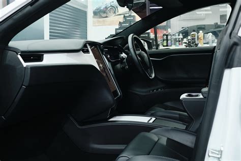 Tesla Model S Interior customisation - Customise My Tesla UK