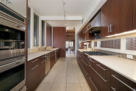 45 Galley Kitchen Layout Ideas (Photos) - Home Stratosphere