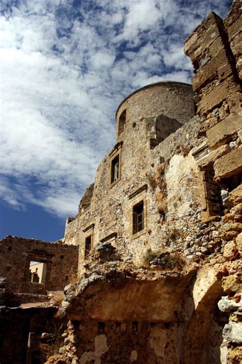 Monemvasia | Beautiful castles, Visiting greece, Ancient ruins