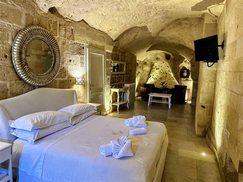 6 Best Matera, Italy Cave Hotels + 9 Things to Know Before You Book! - Mom In Italy