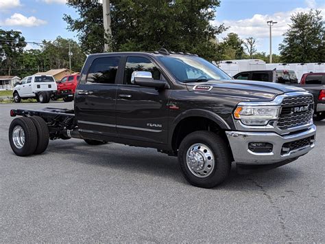 New 2019 RAM 3500 Chassis Cab Limited Crew Cab in Ocala #190749 | Phillips Chrysler Jeep Dodge Ram