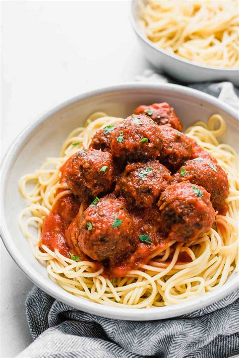 The BEST Easy Vegan Meatballs-1 - Jar Of Lemons