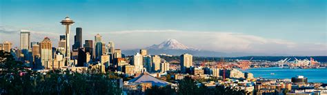 Seattle Skyline And Mount Rainier At Sunset Stock Photo - Download Image Now - iStock