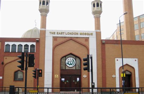 File:East London Mosque Front View.jpg