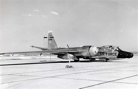 AviationsMilitaires.net — Martin B-57 Night Intruder