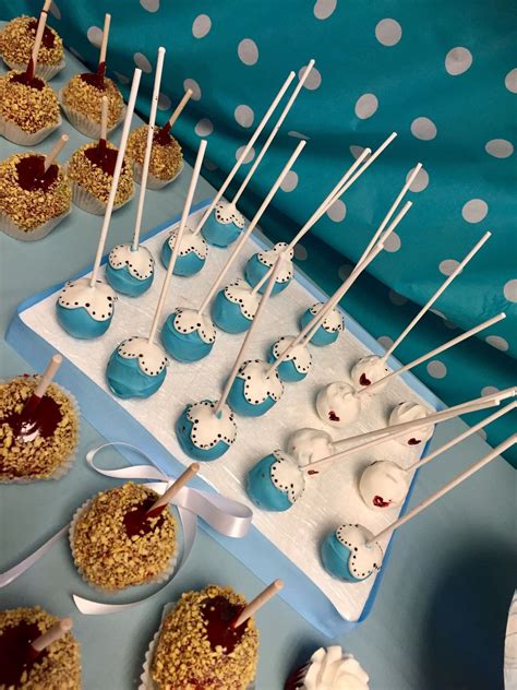 Alice in Wonderland cake pops. Alice In Wonderland Cakes, Alice In ...