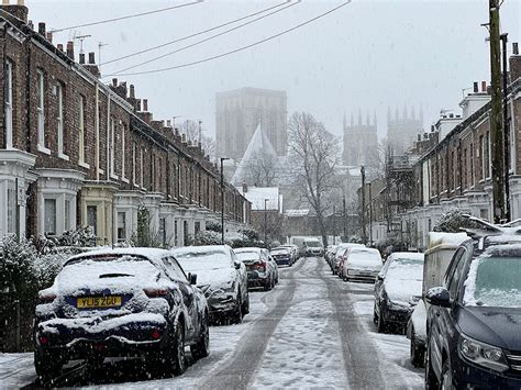 Updated: Weather warning for snow and ice covers York and North Yorkshire | YorkMix