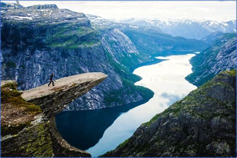 Best route to travel Scandinavia - ToursMaps.com